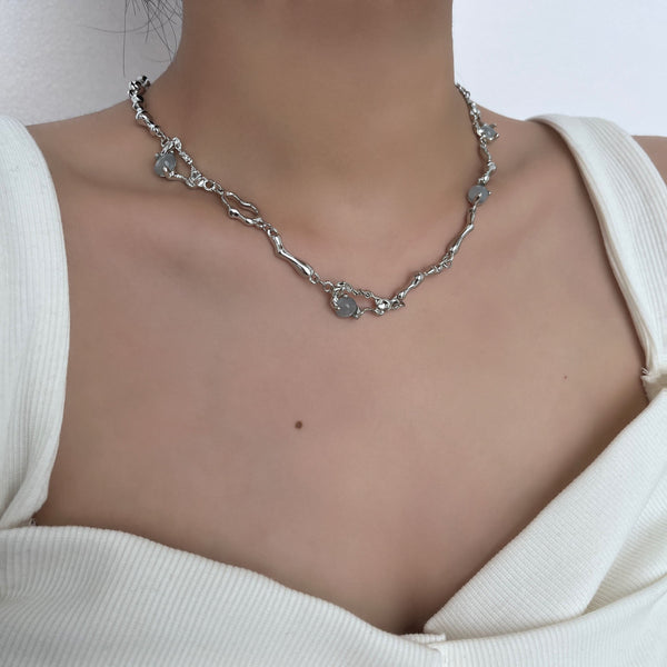Stone irrgular choker necklace
