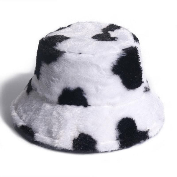 Sombrero de pescador esponjoso en contraste de vaca