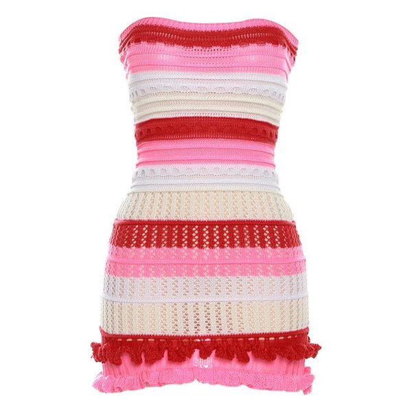 Vestido tubo de crochet a rayas en contraste con volantes y espalda descubierta