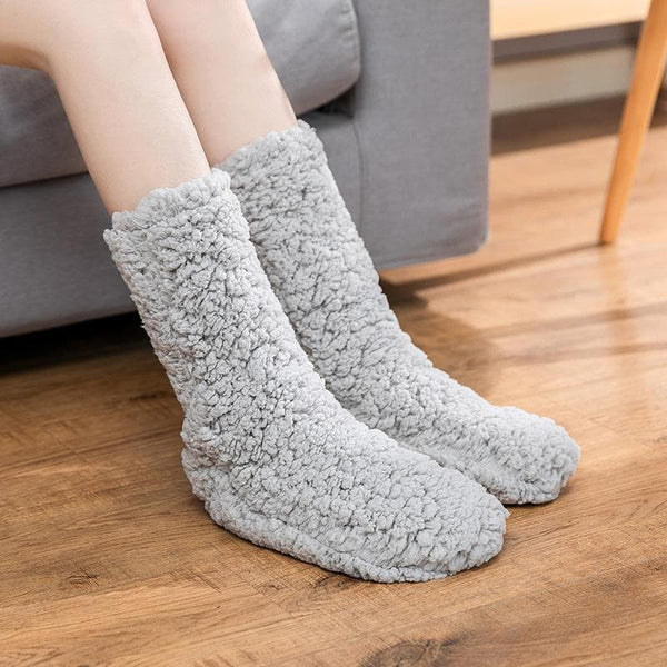 Warm fluffy solid medium socks